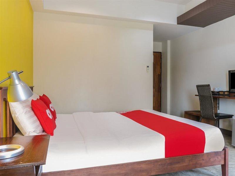 Oyo 233 Sunshine House Hotel Chiang Mai Exterior foto