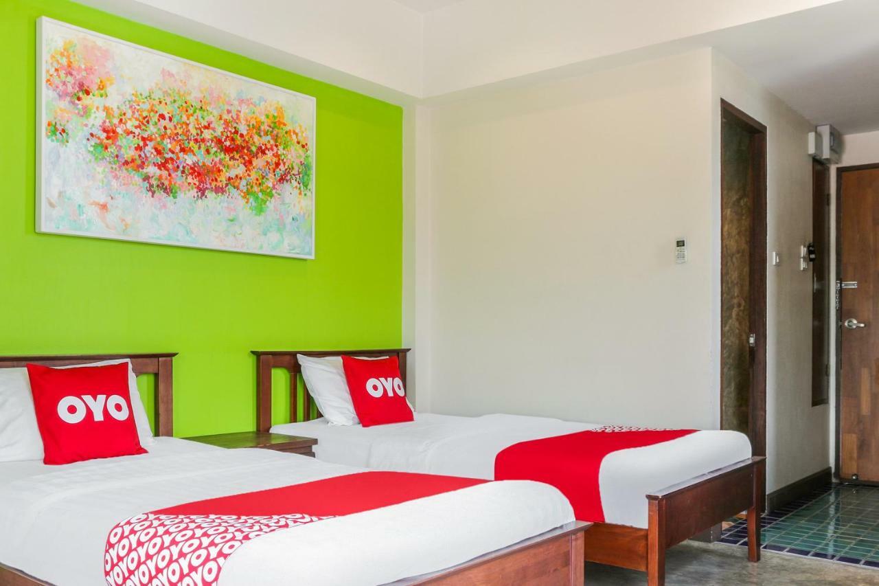 Oyo 233 Sunshine House Hotel Chiang Mai Exterior foto