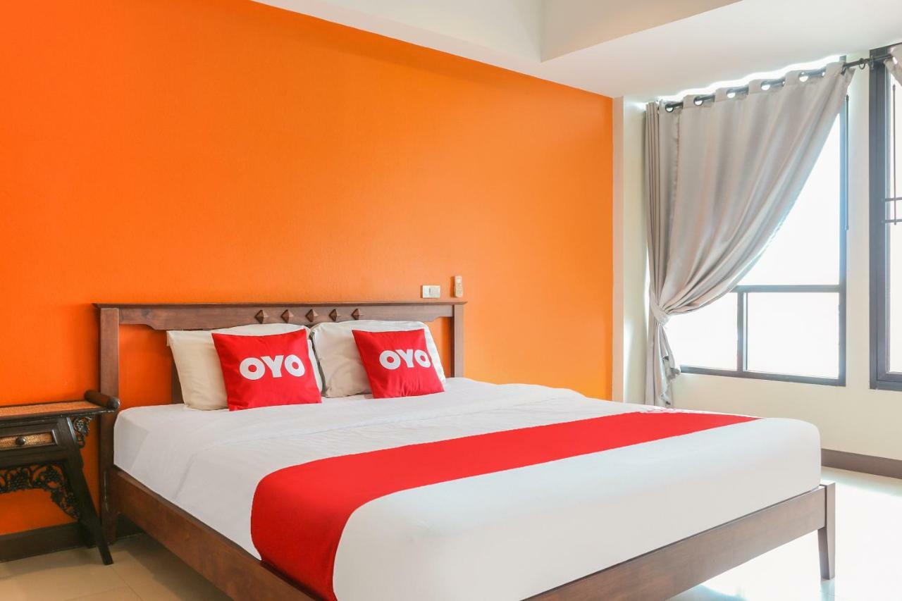 Oyo 233 Sunshine House Hotel Chiang Mai Exterior foto